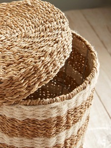 Juego de 2 cestas de mimbre blanco a rayas, cestas de almacenamiento hechas a mano, venta al por mayor, ecológicas, hechas en Vietnam - Product Image 3