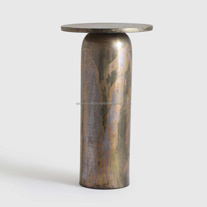 Azora Industries Table d'appoint ronde de luxe faite à la main en aluminium moulé au sable pour le salon et la chambre à coucher Table durable pour la maison - Product Image 1