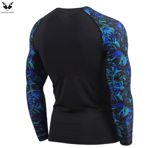 เสื้อรัดกล้ามเนื้อสำหรับฝึกซ้อม MMA แบบสั่งทำพิเศษ ดีไซน์แบบ Sublimated ชุดออกกำลังกายแบบกำหนดเอง แห้งเร็ว เสื้อรัดกล้ามเนื้อสำหรับผู้ชาย - Product Image 2
