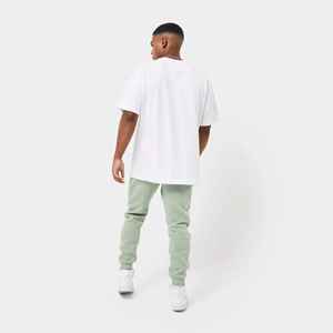 Ensemble de t-shirts et shorts de sport de haute qualité, couleur unie, coupe ajustée, personnalisable avec logo, pour hommes. - Product Image 2