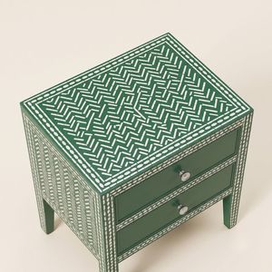 Mesa de Noche Moderna para Dormitorio, Mesa Auxiliar Verde de Madera con 2 Cajones, Mesa de Noche Multifuncional con Almacenamiento - Product Image 3