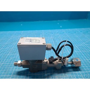 Válvula de Control de Flujo de Alta Pureza KITZ FCV-102A-3/8T+TW-090-KX, Usada como Pieza de Repuesto para Equipos de Semiconductores Legacy - Product Image 6