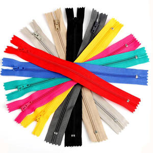 Customized Wholesale High Quality 3# Nylon <b>Zipper</b> Closed End <b>Zipper</b> 20cm for Sale - Product Image 1