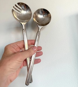 Ensemble de saladiers décoratifs – Cuillère et fourchette artistiques pour des tables modernes et design - Product Image 1