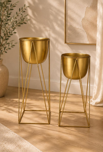 Macetero de Metal Dorado con Soporte Geométrico Moderno para Plantas de Interior, para Sala de Estar, Oficina y Decoración Contemporánea - Product Image 3