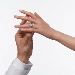 Cute Design Classic Wedding & Party 18k Solid White Gold Round Brilliant Cut Diamond Square Illusion Cluster Ring for Women - Product Image 4