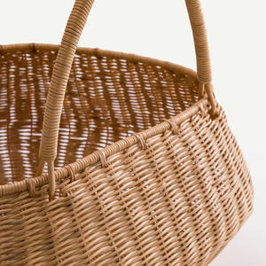 Cesta de picnic de ratán tejida a mano, elegante, con asa, cesta de almacenamiento para comer al aire libre, transportar alimentos y decoración del hogar. - Product Image 4