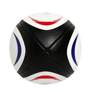Ballon de rugby d'entraînement de haute qualité, taille 5, personnalisé avec logo imprimé, grip en caoutchouc durable pour les écoles, les clubs, les débutants, la pratique sportive - Product Image 4