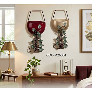 Juego de 2 Adhesivos Modernos para Pared con Diseño de Copas de Vino Verticales para Cumpleaños y Aniversarios - Product Image 2
