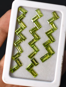 Peridoto Natural Corte Baguette Suelto 10x5 mm Gema Suelta para Fabricación de Joyas - Product Image 6