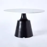 Table basse combinée extensible moderne en métal poli avec plateau en marbre blanc pour salon et décoration intérieure