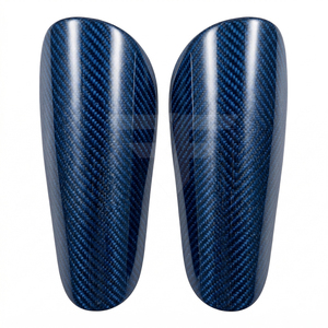 Espinilleras de fútbol personalizadas de fibra de carbono, protectores de piernas para hombres y mujeres - Product Image 1