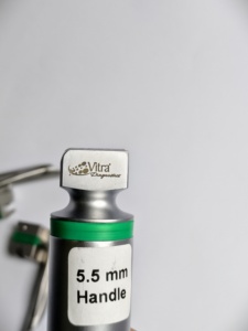 VITRA F.O. Lames de laryngoscope Miller 00 - 4 et poignée |   Laryngoscopes pédiatriques en acier inoxydable de qualité médicale |   CERTIFIÉ CE - Product Image 3