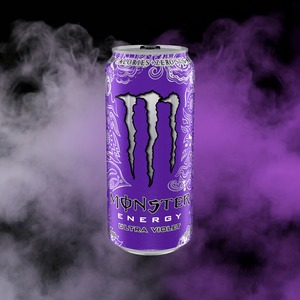 Bebida Energética de Primera Calidad Monster Ultra Violet, Fórmula Suave para un Lanzamiento de Energía - Product Image 4