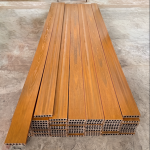 Tarima de WPC Impermeable con Sistema de Bloqueo Dual, Diseño 3D con Aspecto de Madera, Piso Redondo Moderno para Exteriores, Patio, Garantía PIMA de 5 Años - Product Image 1