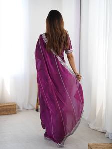 Sari en soie JMC de luxe avec broderie de fils et de paillettes – Vêtement ethnique haut de gamme pour l'exportation - Product Image 4