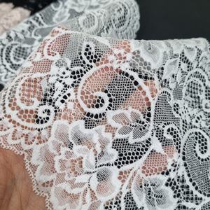 Ribete de Encaje Elástico con Diseño Floral Festoneado de 16.5 cm de Ancho, Ligero, para Lencería, Vestidos, Decoración Nupcial - Product Image 4