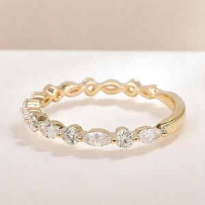 Bague demi-éternité en or massif 14 carats avec diamants de laboratoire taille marquise et taille ronde, bijoux raffinés pour anniversaires et fêtes - Product Image 6