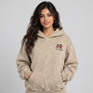 Sweat à capuche pour femme effet délavé, tissu doux et silhouette décontractée, idéal pour un look décontracté. - Product Image 1