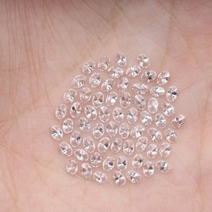 Diamants ovales cultivés en laboratoire, 2,50 mm, couleurs blanches D/E/F, clarté VVS, calibrés, petites pierres d'accentuation pour la création de bijoux - Product Image 1