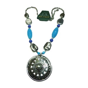 Eco Friendly Design Necklace <b>Set</b> for Women Festive Wear Lightweight Jewelry with Earrings Available at Good Price - Product Image 1