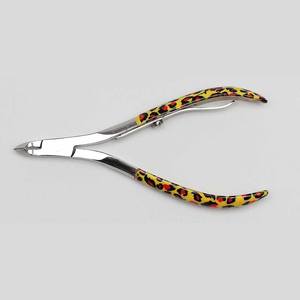 Cortauñas para cutículas con doble acción de resorte, diseño personalizado y recubrimiento especial. - Product Image 4