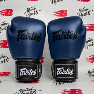 ถุงมือชกมวยหนังแท้คุณภาพพรีเมียมสีเงินและสีดำ ยี่ห้อ Fiartex ดีไซน์ Fairtex ขายดี อุปกรณ์ศิลปะการต่อสู้สำหรับผู้ใหญ่และเยาวชน - Product Image 6