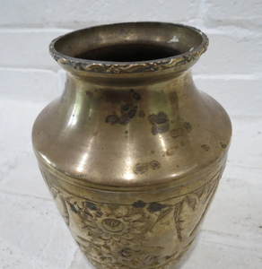Maceta Decorativa de Metal en Oferta para Arreglos Florales Frescos y Proyectos de Mejora de Interiores Contemporáneos - Product Image 5