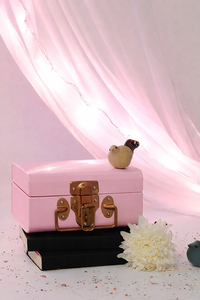 Boîte à bijoux de luxe en métal couleur menthe avec petite serrure - Rangement de style vintage pour bagues, colliers, cosmétiques et souvenirs de Noël - Product Image 2