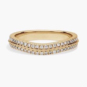 Bague pour femme en or jaune de luxe avec diamant naturel pavé incurvé et taille brillant rond - Product Image 1