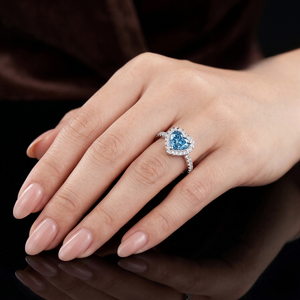 แหวนแต่งงานเพชรทรงหัวใจสีน้ำเงินแฟนซี ชุบโรเดียม ทอง 14k ประดับเพชรแล็บโกรว์ พร้อมวงแหวนล้อมเพชร |   สำหรับงานเลี้ยงของขวัญ - Product Image 1