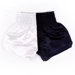 Personaliza tus Pantalones Cortos de Muay Thai para Entrenamiento de MMA, Artes Marciales y Taekwondo - Product Image 1