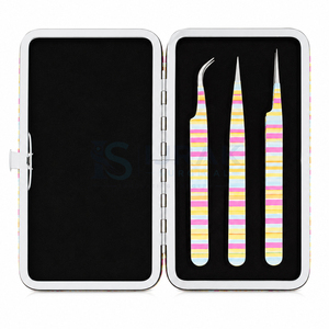 Juego de 3 Pinzas para Pestañas de Acero Inoxidable con Estuche a Rayas, Herramientas de Precisión para la Aplicación de Pestañas Postizas - Product Image 3