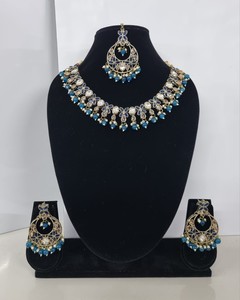 Elegant Floral Kundan Choker <b>Set</b> Antique Gold Plated Necklace Matching Tikka & Bollywood Style Party Wear Jewelry for & Weddings - Product Image 5