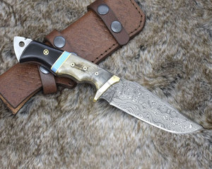 Couteau de chasse Bowie en acier Damas 1095 à haute teneur en carbone et alliage 15N20 de 10 pouces - Lame fixe, ambidextre, forgé à la main, couteau de survie et de camping - Product Image 3