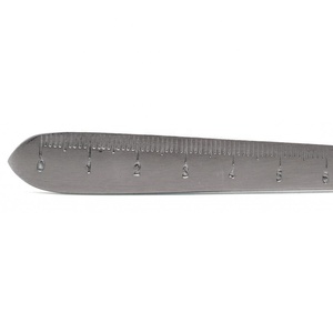 Juego de Instrumentos Quirúrgicos de Alta Calidad con Mango de Bisturí N.° 4, Acero Inoxidable, Certificado CE, para Uso Hospitalario - Product Image 3