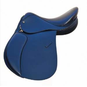 Silla de montar de cuero inglés multiusos azul oscuro con estructura de fibra flexible y paneles flocados de lana, con cuero puro de primera calidad. - Product Image 1