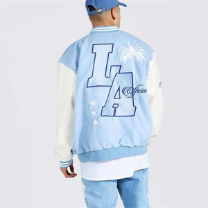 Chaqueta Varsity Azul Claro para Hombre con Bordado LA y Diseño de Palmera en la Espalda, Ropa Exterior Informal - Product Image 4