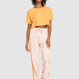 เสื้อยืดครอปพิมพ์ลายตามสั่ง ออกแบบเองได้ เสื้อยืดผู้หญิงระบายอากาศดี ขายส่ง เสื้อยืดผ้าฝ้ายสไตล์ลำลองแบบเรียบง่าย - Product Image 4