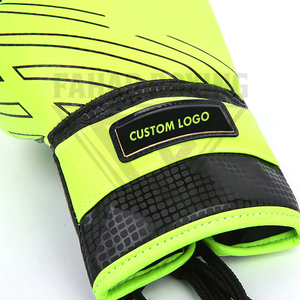 Gants de boxe personnalisés en cuir de vachette véritable, faits à la main, durables, légers, de qualité supérieure, avec logo personnalisé, nouvelle collection, très demandés. - Product Image 4