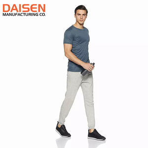 T-shirt en coton pour homme, coupe ajustée, respirant, léger, uni, manches courtes, vêtements décontractés, personnalisation de la marque, fabrication en gros - Product Image 3