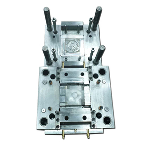 Línea de producción OEM personalizada: desde el desarrollo de moldes hasta piezas y productos de plástico - cubierta de ventilador tipo cuchilla - Product Image 4