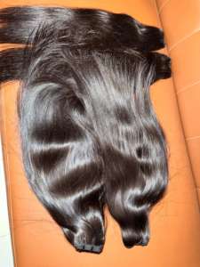 Extensiones de cabello humano indio Estilo liso natural Crudo Sin procesar 100% Cutículas sin enredos Cabello alineado al precio más bajo - Product Image 2