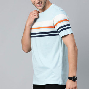 Camiseta de Manga Corta a Rayas Azul Claro para Hombre, Cuello Redondo, Informal, de Punto, Corte Regular, la Camiseta Más Vendida en Línea - Product Image 2
