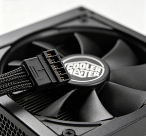 Alimentation électrique pour ordinateur de bureau Gamer Cooler Master MPZ 550W 650W 750W 80+ Gold entièrement modulaire ATX 3.0 PCIe 5.0 12VHPWR avec ventilateur FDB silencieux - Product Image 3