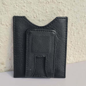 Porte-cartes PU haut de gamme de style minimaliste pour hommes avec clip magnétique Motif personnalisé pour une gestion efficace du crédit et de la trésorerie - Product Image 1