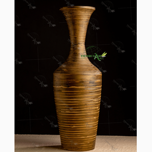 Jarrón de bambú de decoración diaria elegante ligero y duradero con diseño simple - Product Image 2