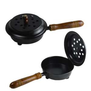 Quemador Árabe Artesanal con Asa de Madera, Soporte de Incienso de Metal Dorado de Lujo para Oud y Ramadán Tradicional - Product Image 3