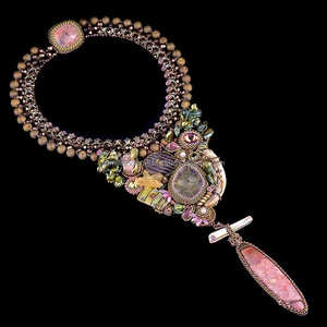 Colliers de broderie Offre Spéciale Colliers faits à la main Bijoux de conception unique Bijoux faits à la main pour femmes et filles - Product Image 4