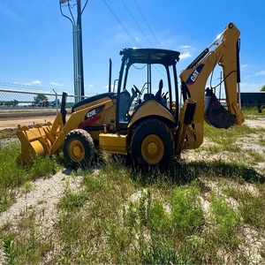 Chargeuse-pelleteuse CAT 420E robuste offrant une puissance exceptionnelle, un fonctionnement fiable et un contrôle hydraulique supérieur pour chaque tâche - Product Image 3